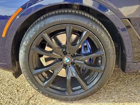 Certified 2023 BMW X7 xDrive40i w/ M Sport Package image 11