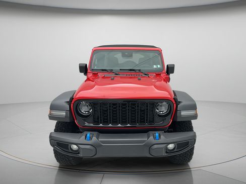 Used 2024 Jeep Wrangler Unlimited AWD/4WD image 5