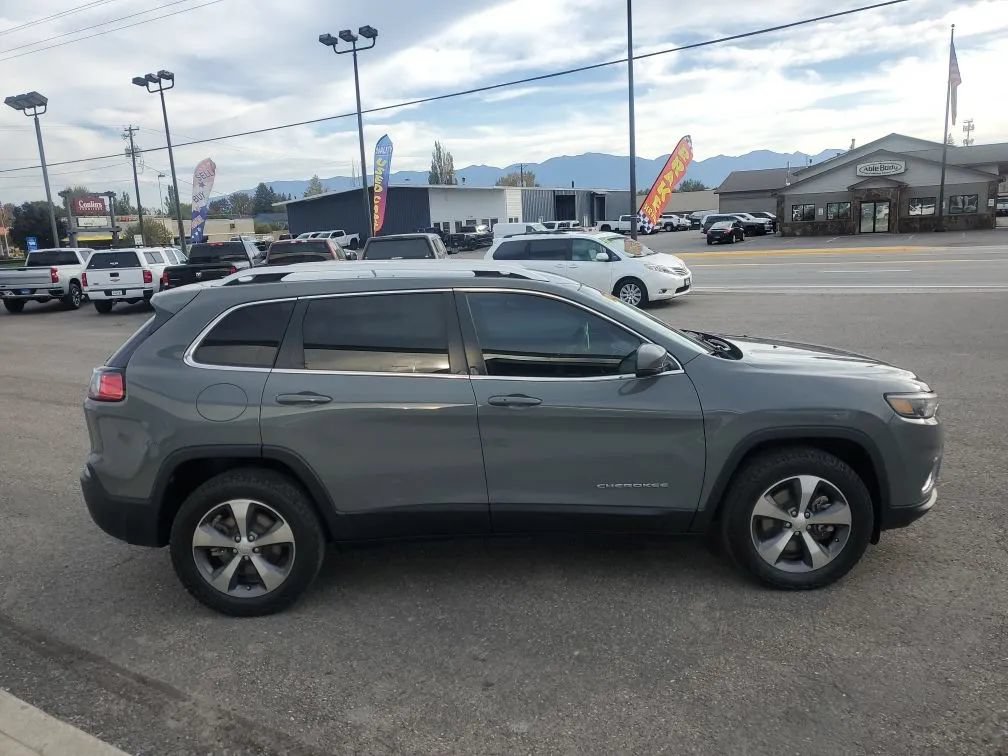 Used 2020 Jeep Cherokee Limited AWD/4WD image 5