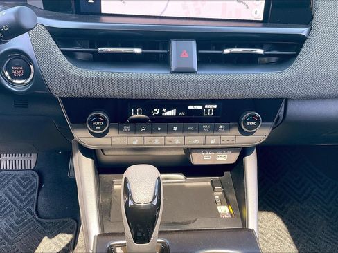 New 2026 Subaru Outback Limited AWD/4WD image 21