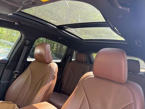 Used 2021 Lincoln Nautilus Reserve w/ Equipment Group 201A image 16