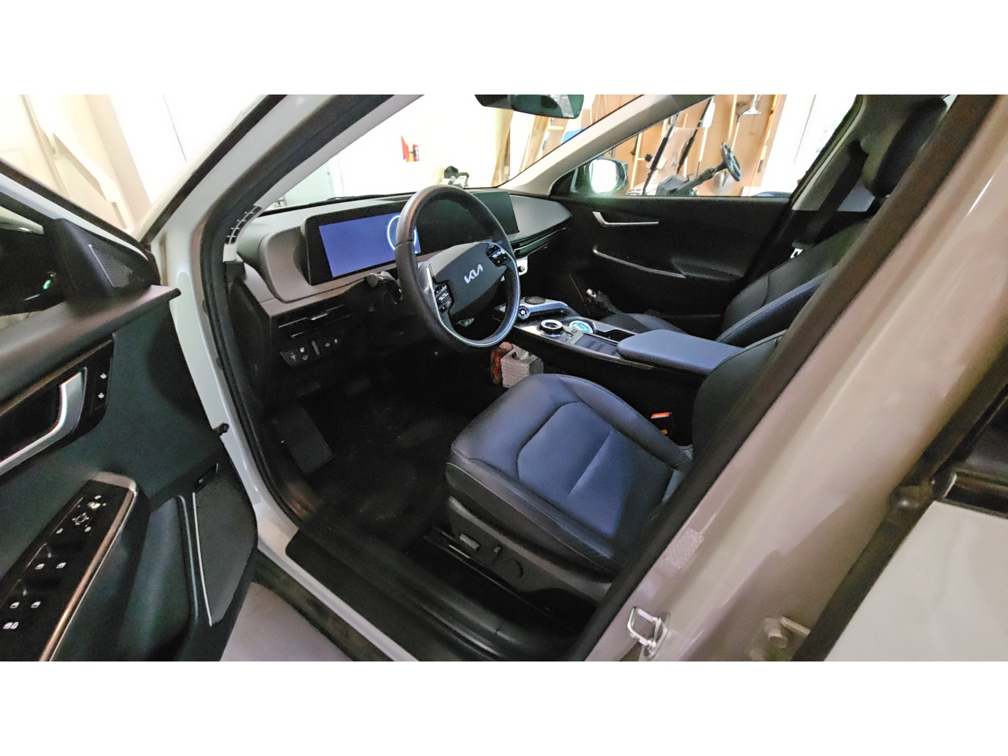 Used 2022 Kia EV6 Wind AWD/4WD image 9