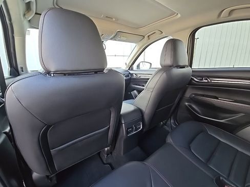 Used 2025 MAZDA CX-5 Carbon Edition image 17