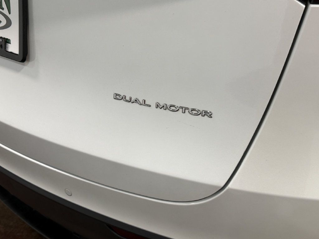 Used 2021 Tesla Model Y Long Range AWD/4WD image 52