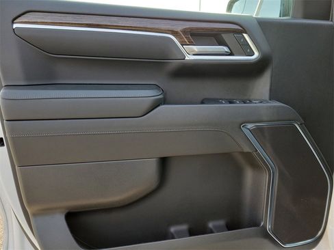 Used 2023 GMC Sierra 1500 Elevation image 17