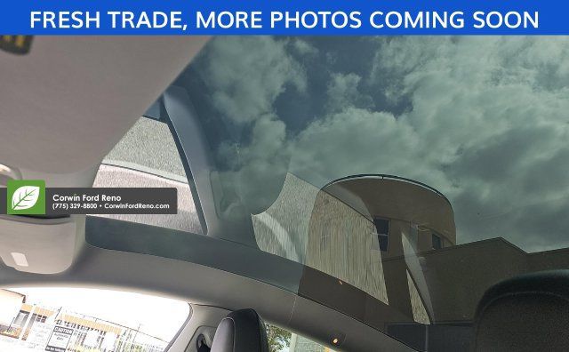 Used 2022 Tesla Model Y Performance AWD/4WD image 17