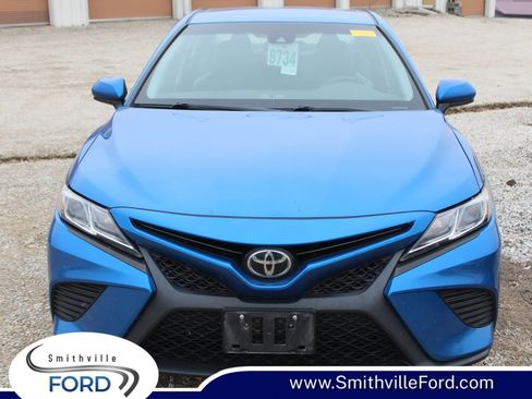 Used 2018 Toyota Camry L image 1
