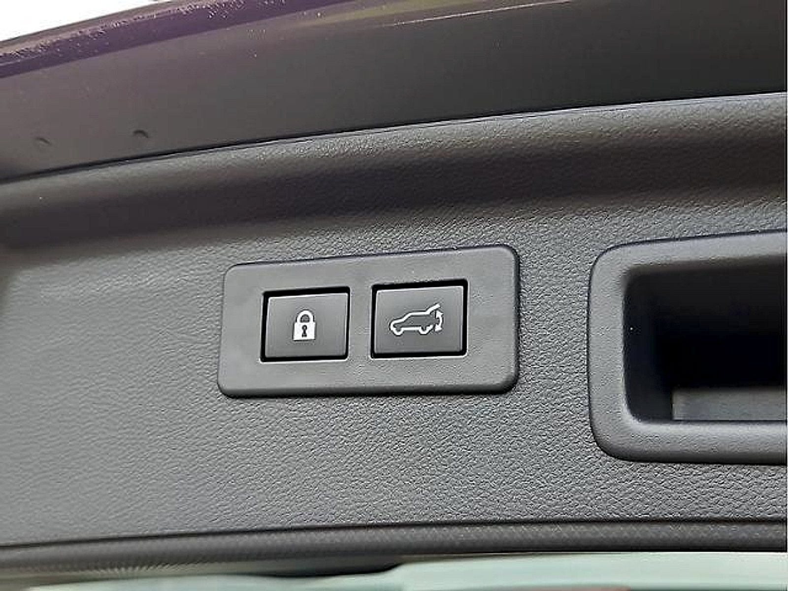 Used 2024 Subaru Forester Premium AWD/4WD image 30