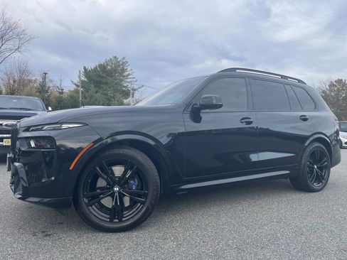 Used 2023 BMW X7 xDrive40i w/ M Sport Package image 39