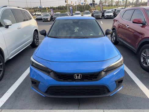 Used 2023 Honda Civic Sport image 1