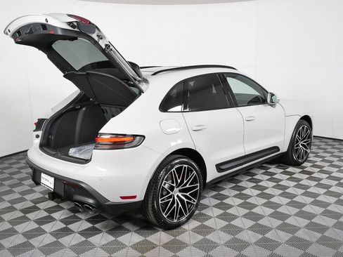 New 2026 Porsche Macan S image 31
