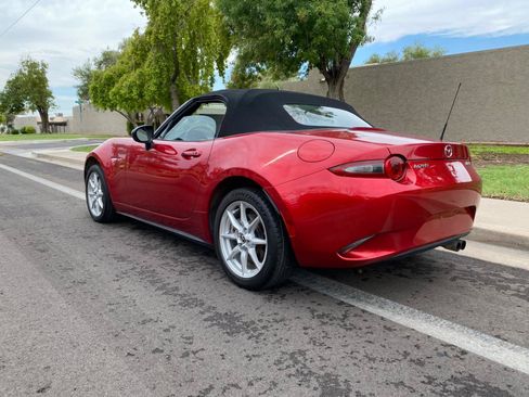 Used 2016 MAZDA MX-5 Miata Sport RWD image 11