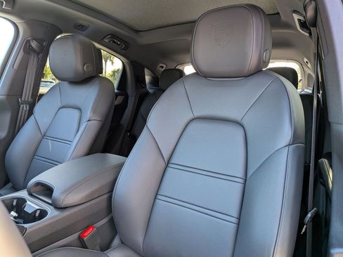 New 2026 Porsche Cayenne Coupe image 5