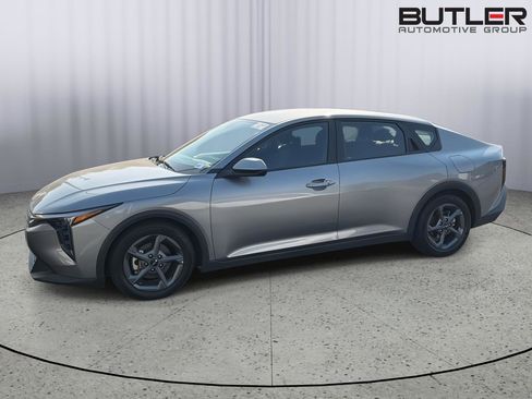 Used 2025 Kia K4 LXS image 10