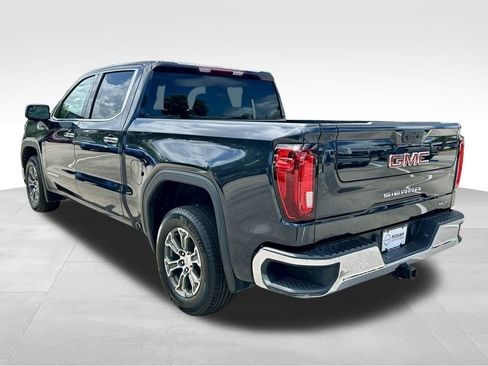 Used 2025 GMC Sierra 1500 SLT image 8