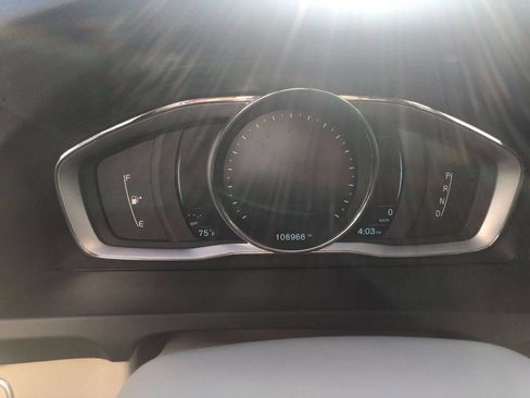 Used 2015 Volvo V60 T5 Premier image 12