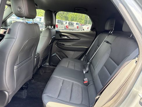 Used 2023 Chevrolet TrailBlazer RS w/ Convenience Package AWD/4WD image 27