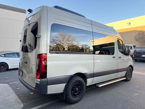 Used 2024 Mercedes-Benz Sprinter 2500 image 10