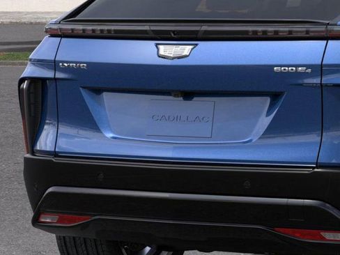 New 2025 Cadillac Lyriq Sport image 14