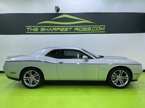 Used 2022 Dodge Challenger R/T image 11