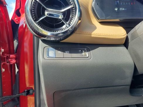 Used 2026 Chevrolet Equinox ACTIV w/ Convenience Package III image 16