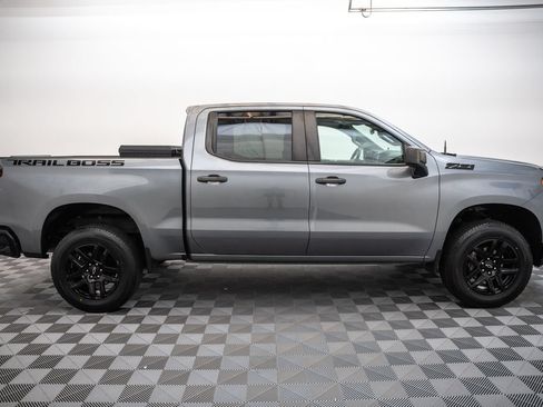 Used 2021 Chevrolet Silverado 1500 Custom Trail Boss w/ Safety Confidence Package AWD/4WD image 4
