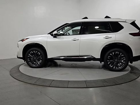 New 2026 Nissan Rogue Platinum w/ Platinum Premium Package AWD/4WD image 2