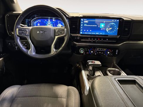 Used 2022 Chevrolet Silverado 1500 LT Trail Boss image 11