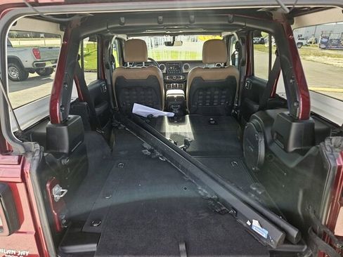 Used 2021 Jeep Wrangler Unlimited Rubicon image 10