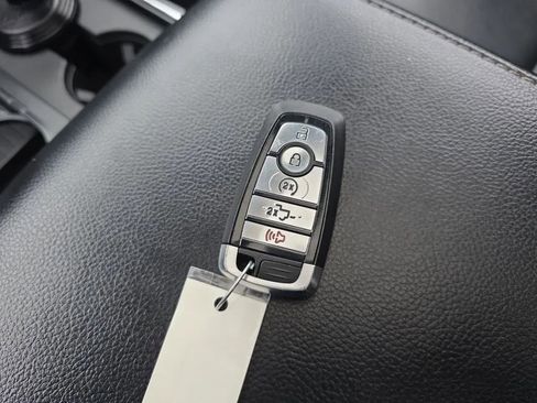 Used 2019 Ford F250 Lariat w/ Lariat Ultimate Package image 37