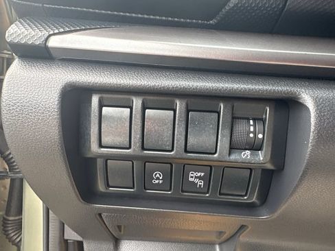 Used 2019 Subaru Forester Premium AWD/4WD image 24