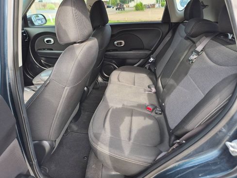Used 2018 Kia Soul + FWD image 13
