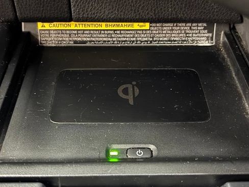 Used 2019 Toyota Camry XSE w/ Navigation Package FWD image 30