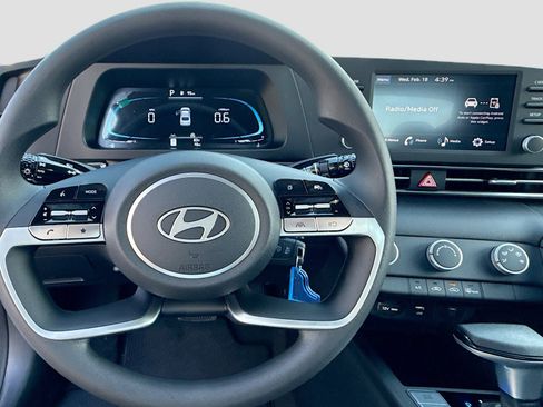 New 2026 Hyundai Elantra SE image 33