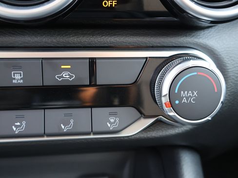 Used 2024 Nissan Sentra SV w/ Lighting Package FWD image 25