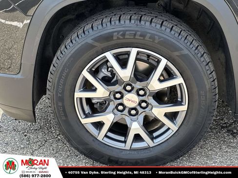 Certified 2023 GMC Acadia SLT w/ Preferred Package AWD/4WD image 8