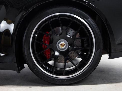 Used 2011 Porsche 911 GT3 RS image 32