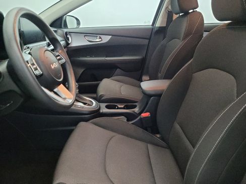 Used 2023 Kia Forte LXS w/ LXS Technology Package image 17