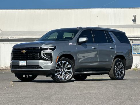 Used 2025 Chevrolet Tahoe High Country AWD/4WD image 1