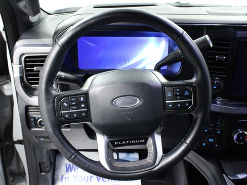 Used 2025 Ford F250 Platinum image 17