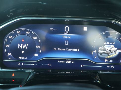 Used 2025 Chevrolet Silverado 2500 LT w/ Convenience Package image 20