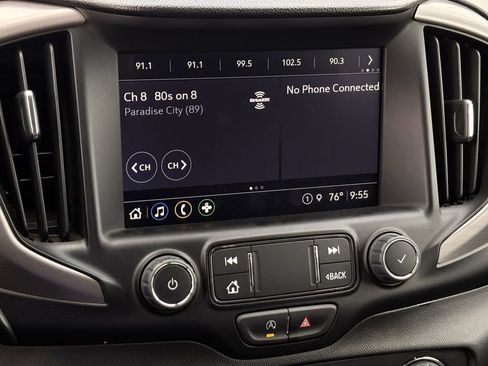 Used 2024 GMC Terrain AT4 image 14