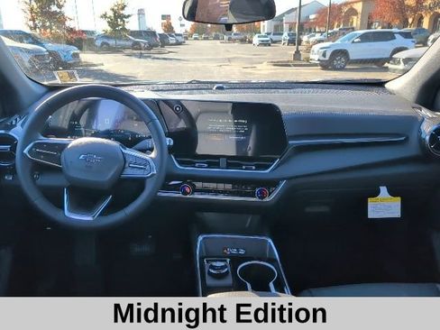 New 2026 Chevrolet Equinox LT image 4