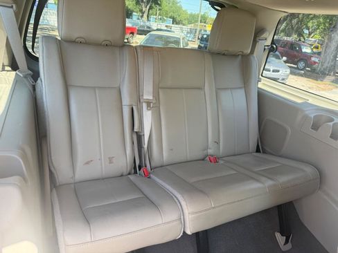 Used 2012 Ford Expedition Limited AWD/4WD image 24