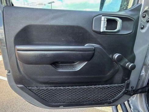 Used 2020 Jeep Wrangler Unlimited Sport image 11