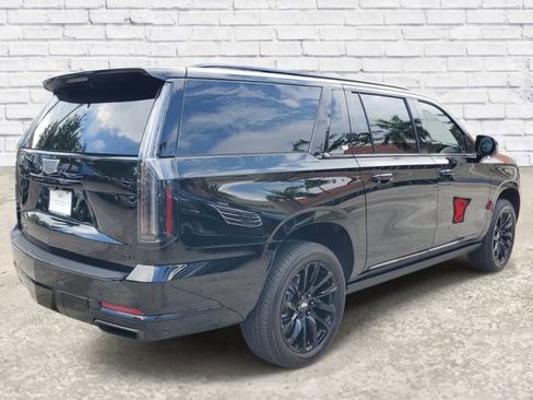 Certified 2026 Cadillac Escalade ESV Sport w/ LPO, ONYX Package AWD/4WD image 4