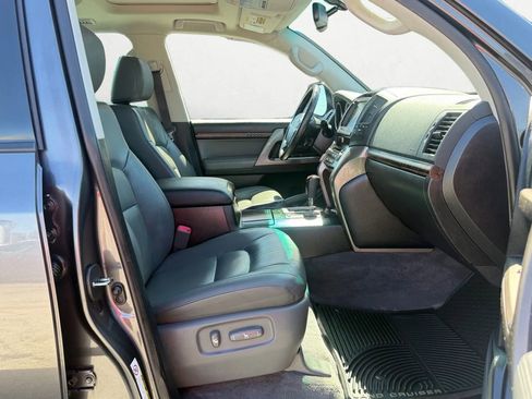 Used 2008 Toyota Land Cruiser image 22