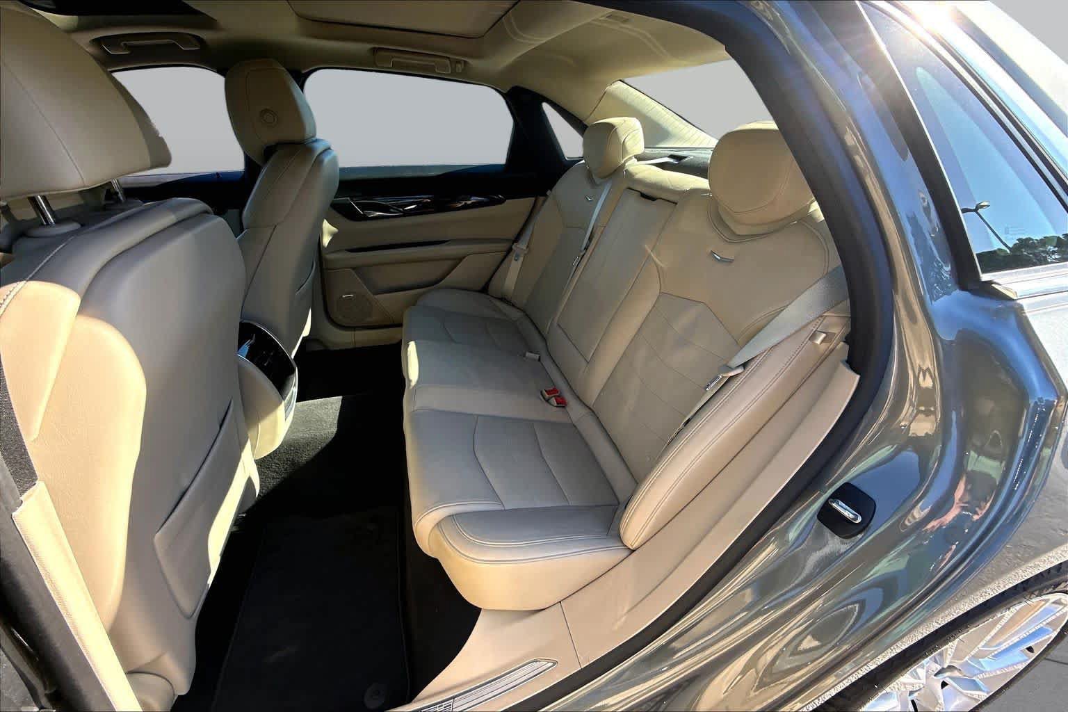 Used 2017 Cadillac CT6 2.0T RWD image 21
