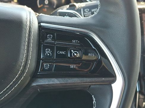 Used 2023 Jeep Grand Cherokee Overland image 22