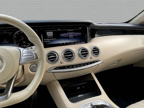 Used 2017 Mercedes-Benz S 550 Cabriolet w/ Sport Package image 9